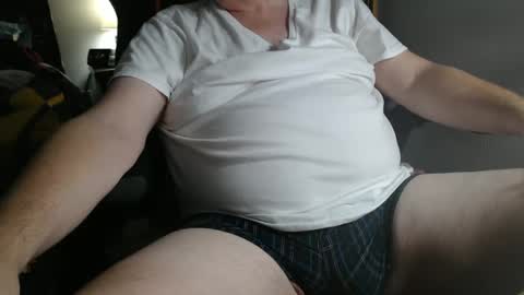 Snapshot of kev92569 chatting on January 24, 1:45 am kev92569 online show from January 24, 1:45 am