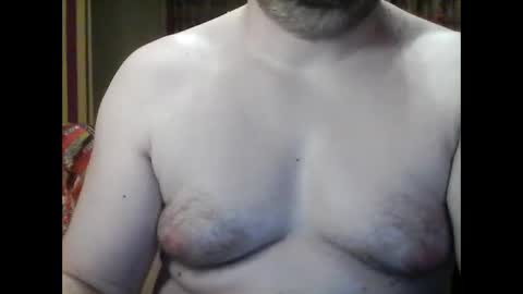 Snapshot of kevin803908 chatting on November 28, 9:39 pm kevin803908 online show from November 28, 9:39 pm