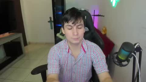 Kevin online show from February 21, 11:28 pm