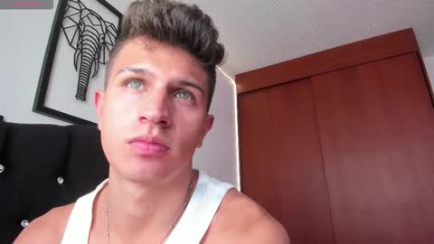 Kevin Ahs online show from November 11, 9:15 pm