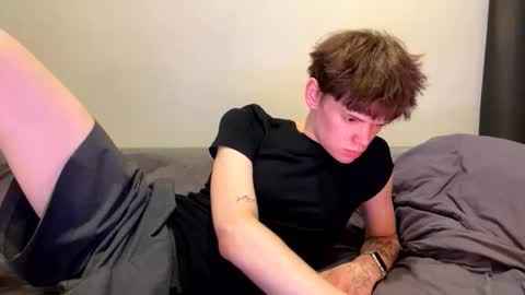 Snapshot of kevin_bucks chatting on February 7, 1:26 pm Kevin online show from February 7, 1:26 pm