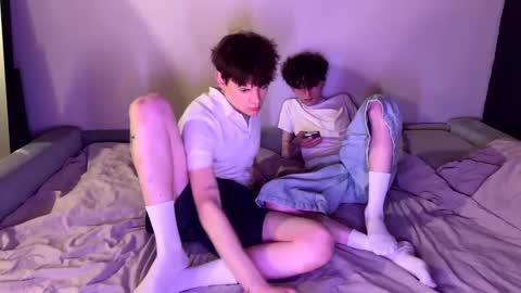 Snapshot of kevin_bucks chatting on February 10, 1:15 pm Kevin online show from February 10, 1:15 pm