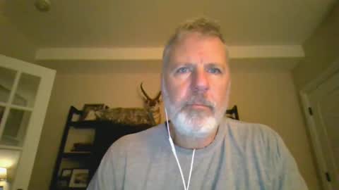 Snapshot of kevin_edges chatting on September 15, 10:04 am kevin_edges online show from September 15, 10:04 am
