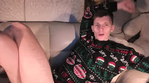 Snapshot of kevin_hornyyy chatting on January 3, 11:14 am kevin online show from January 3, 11:14 am