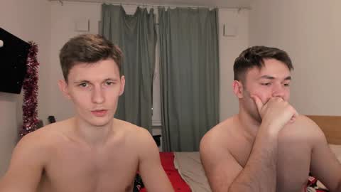 Snapshot of kevin_hornyyy chatting on January 20, 7:46 pm kevin online show from January 20, 7:46 pm