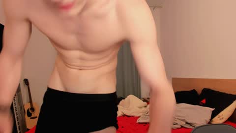Snapshot of kevin_hornyyy chatting on January 25, 4:24 pm kevin online show from January 25, 4:24 pm