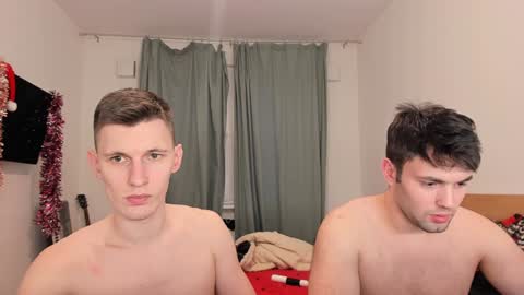 Snapshot of kevin_hornyyy chatting on February 8, 7:16 pm kevin online show from February 8, 7:16 pm