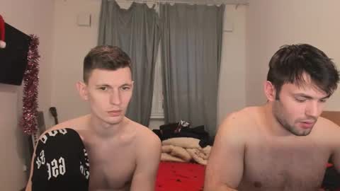 Snapshot of kevin_hornyyy chatting on February 16, 3:27 pm kevin online show from February 16, 3:27 pm