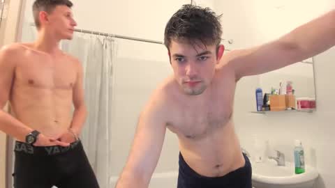 Snapshot of kevin_hornyyy chatting on March 5, 2:56 pm kevin online show from March 5, 2:56 pm