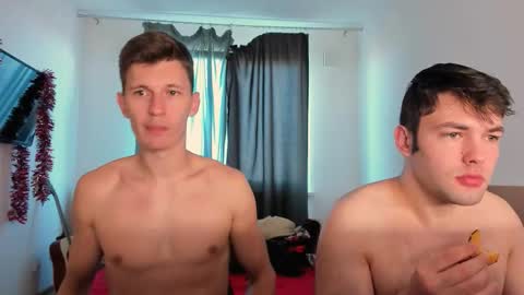 Snapshot of kevin_hornyyy chatting on September 11, 5:51 am kevin online show from September 11, 5:51 am