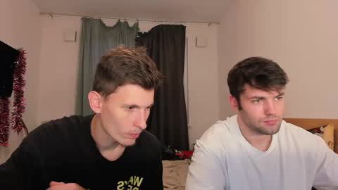 Snapshot of kevin_hornyyy chatting on September 13, 4:40 pm kevin online show from September 13, 4:40 pm