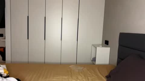 kevin_mils online show from February 17, 4:37 pm