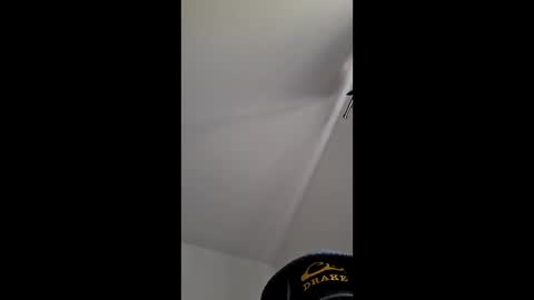 Snapshot of kevinj6969 chatting on December 4, 8:28 pm kevinj6969 online show from December 4, 8:28 pm