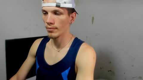 Snapshot of kevinkewma chatting on October 1, 12:11 pm kevinkewma online show from October 1, 12:11 pm