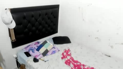 Snapshot of kevinkewma chatting on October 8, 12:14 pm kevinkewma online show from October 8, 12:14 pm