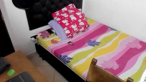 Snapshot of kevinkewma chatting on November 12, 12:16 pm kevinkewma online show from November 12, 12:16 pm