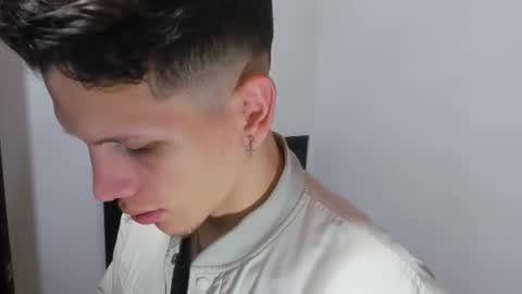 Snapshot of kevinkewma chatting on November 30, 10:08 am kevinkewma online show from November 30, 10:08 am