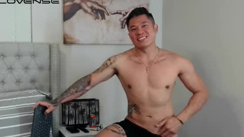 kevinkham online show from February 27, 12:32 am