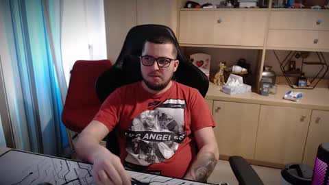 Kevinn online show from December 15, 11:58 am