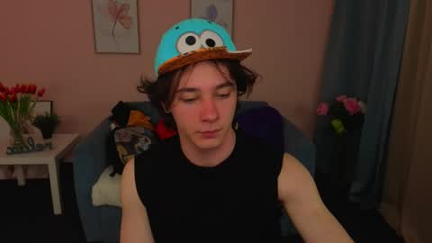 Snapshot of kevinstrike chatting on May 1, 12:04 am kevinstrike online show from May 1, 12:04 am