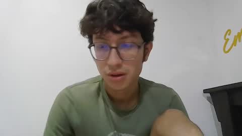 Snapshot of kevintdx chatting on September 10, 2:44 am kevintdx online show from September 10, 2:44 am