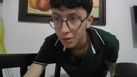 Snapshot of kevintdx chatting on October 29, 2:14 am kevintdx online show from October 29, 2:14 am