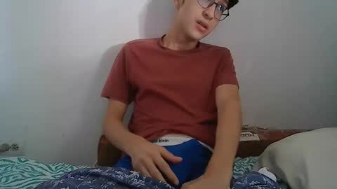 Snapshot of kevintdx chatting on November 19, 7:03 pm kevintdx online show from November 19, 7:03 pm