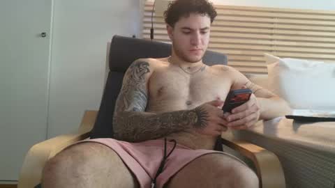 Kevin online show from April 15, 6:26 pm