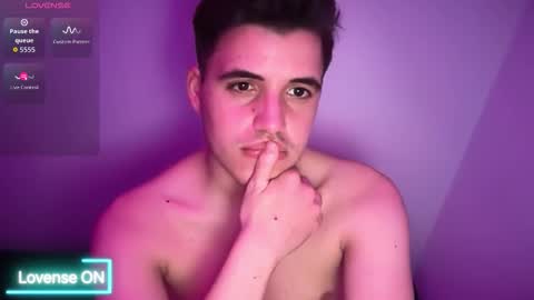 Snapshot of kevinxeuro chatting on November 18, 11:26 pm Kevin online show from November 18, 11:26 pm