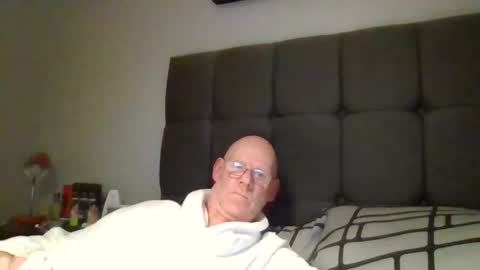 Snapshot of kevlooking4sez chatting on March 6, 1:16 am kevlooking4sez online show from March 6, 1:16 am