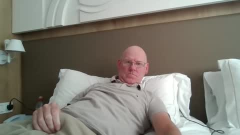 Snapshot of kevlooking4sez chatting on October 15, 3:56 pm kevlooking4sez online show from October 15, 3:56 pm