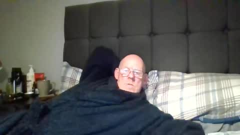 kevlooking4sez online show from November 16, 1:55 am