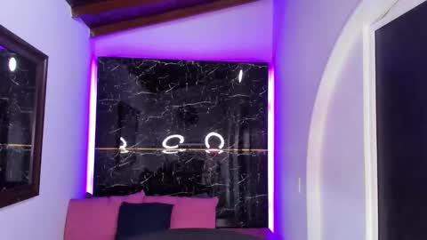 Keyla Knowles online show from January 31, 7:34 pm