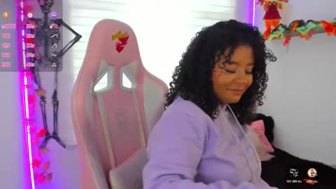 Snapshot of keyla_roberts_ chatting on November 1, 8:11 pm Adhara. Help me reach 100 likes online show from November 1, 8:11 pm