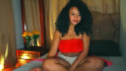 Snapshot of keyla_roberts_ chatting on February 20, 5:26 am Adhara. Help me reach 100 likes online show from February 20, 5:26 am