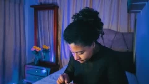 Snapshot of keyla_roberts_ chatting on February 24, 10:35 am Adhara. Help me reach 100 likes online show from February 24, 10:35 am