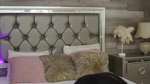 keylaconner online show from January 27, 2:02 pm