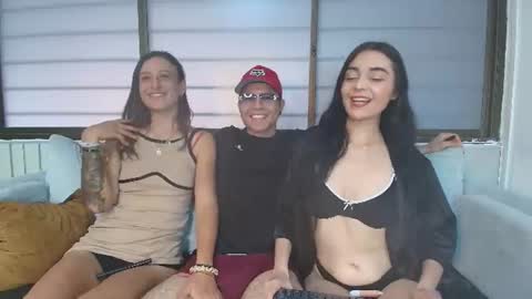 Snapshot of keylamonroy1 chatting on July 23, 2:04 pm Keyla Megan and Loly online show from July 23, 2:04 pm