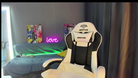 Keyli online show from November 12, 8:37 am