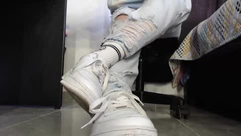     online show from February 18, 5:09 pm