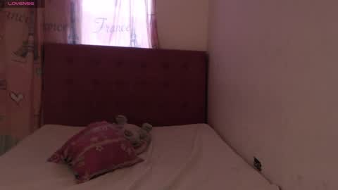 Snapshot of keylli_brownss chatting on February 1, 10:34 pm Keylli online show from February 1, 10:34 pm