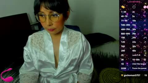 Snapshot of keyt_foxxx chatting on April 5, 11:57 pm Danna Sofia online show from April 5, 11:57 pm