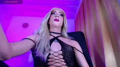 Snapshot of khalany_hadid chatting on May 12, 5:04 am kahalany online show from May 12, 5:04 am