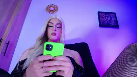 Snapshot of khalany_hadid chatting on July 3, 5:25 am kahalany online show from July 3, 5:25 am