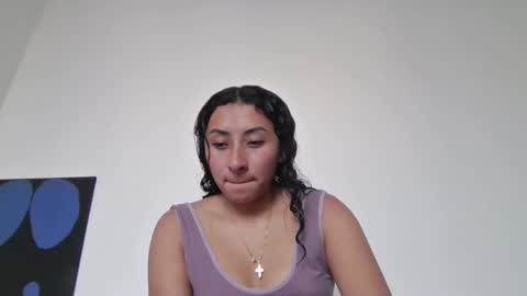 Snapshot of khaleesi_j chatting on February 23, 10:31 pm khaleesi_j online show from February 23, 10:31 pm