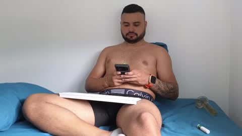 Snapshot of khalidferrer chatting on March 3, 3:42 pm khalid ferrer online show from March 3, 3:42 pm