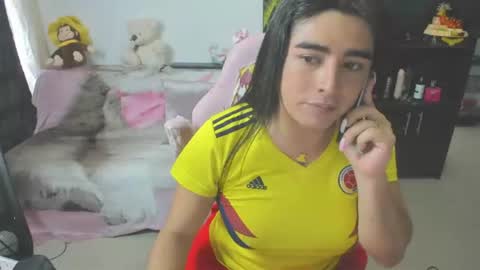Snapshot of khalifa_gold chatting on July 3, 9:32 pm Khalifa Kasumi online show from July 3, 9:32 pm