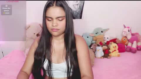 khaterin_26 online show from February 4, 2:17 am