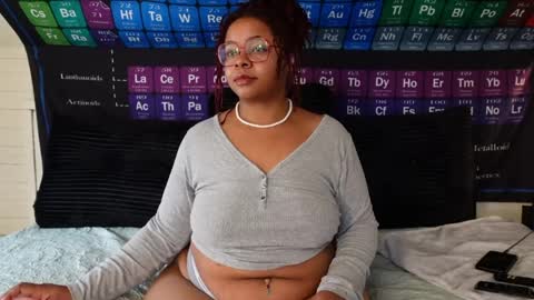 Khaya online show from April 17, 8:23 pm