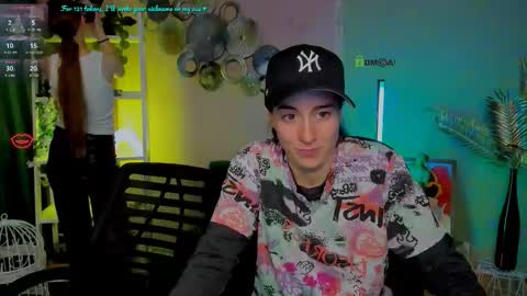 Snapshot of khloebeauty chatting on October 7, 7:44 pm khloebeauty online show from October 7, 7:44 pm
